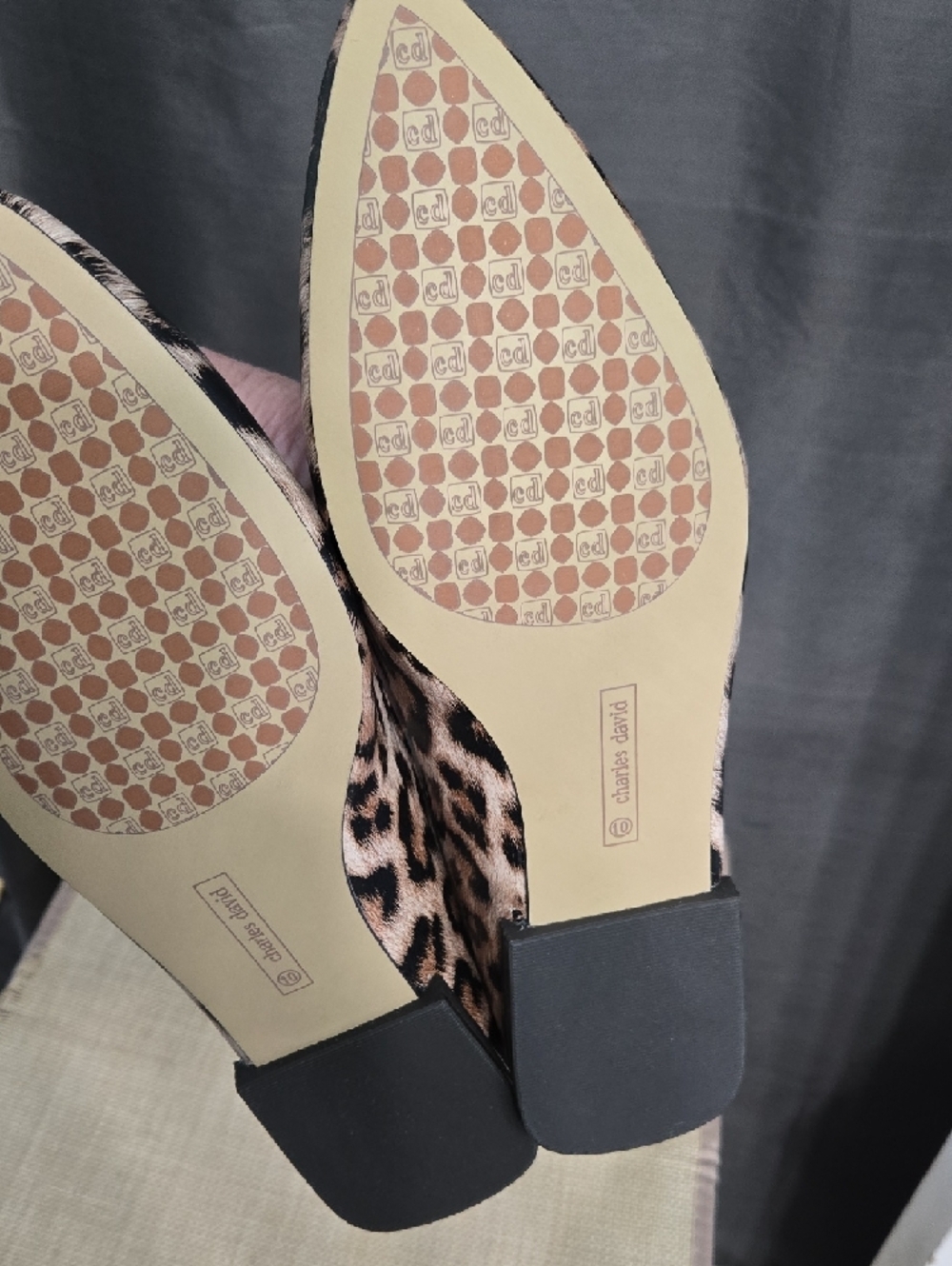 Charles David Leopard Print Pointed Loafers in Tan and Black - Picture 7 of 11